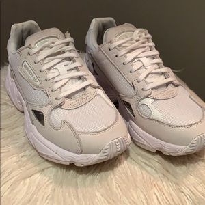 Adidas Falcon Sneakers/ White